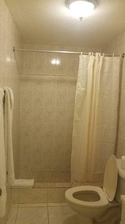 Sea View Heights Villa Монтего Бей Екстериор снимка